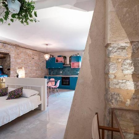 Cornelia Cavern Cosy Studio Apartment In سبيلّو المظهر الخارجي الصورة