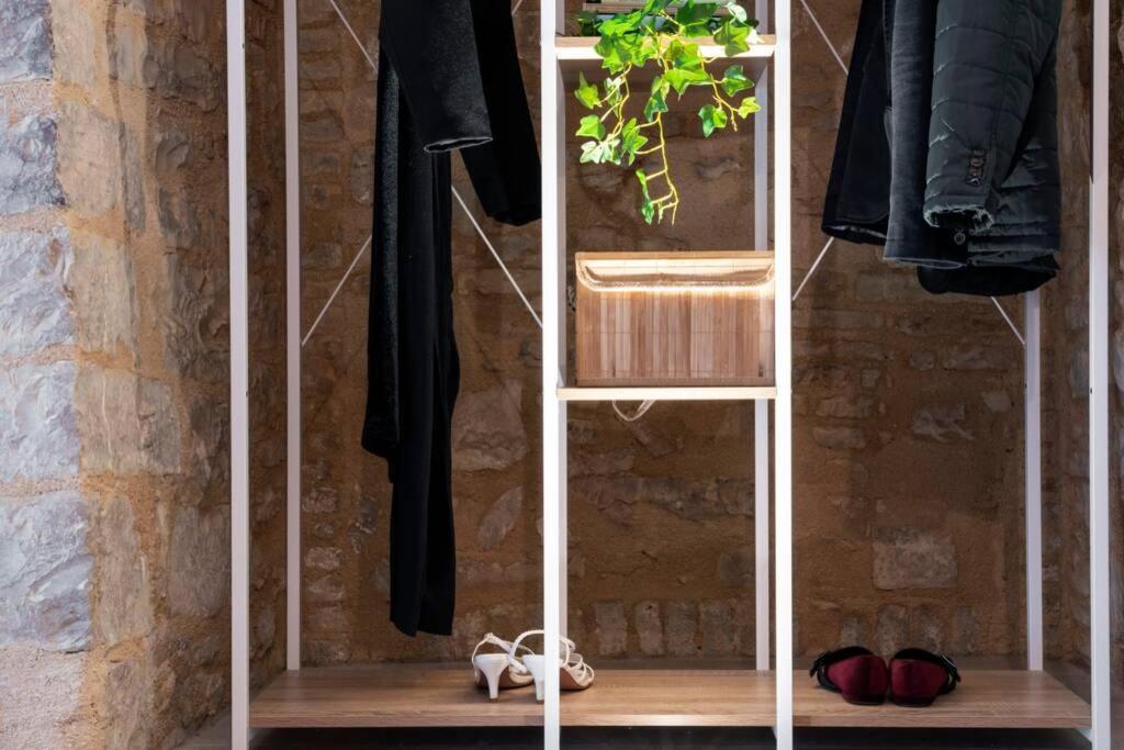 Cornelia Cavern Cosy Studio Apartment In سبيلّو المظهر الخارجي الصورة
